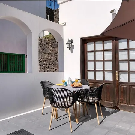 Sea Waves Lanzarote 500m From Playa Grande Big Terrace And Pool